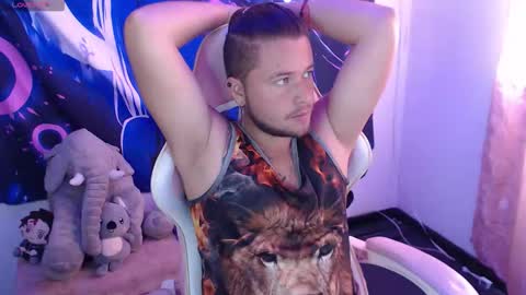 JOHAN independient model online show from April 23, 2026, 5:26 pm