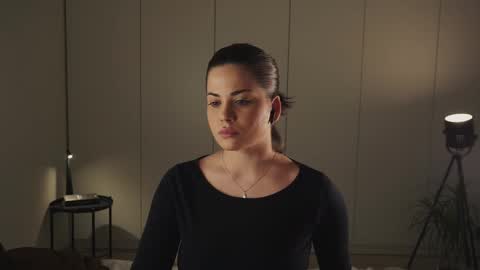 Jo online show from December 1, 2025, 8:25 pm