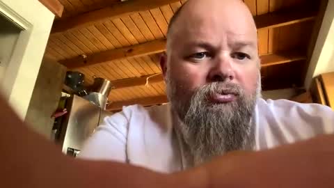 Snapshot of john40a chatting on April 11, 2026, 7:07 pm John online show from April 11, 2026, 7:07 pm