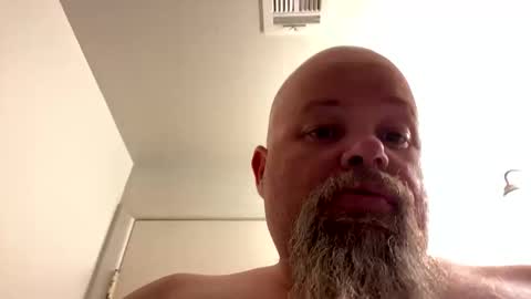 Snapshot of john40a chatting on May 10, 2026, 3:23 am John online show from May 10, 2026, 3:23 am