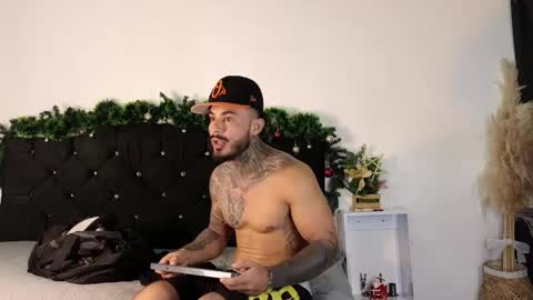 John  online show from November 27, 2025, 11:01 am