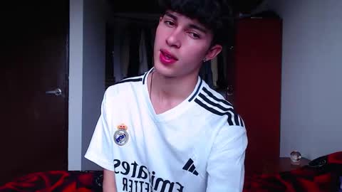 John Vichenso online show from September 16, 2025, 7:15 pm