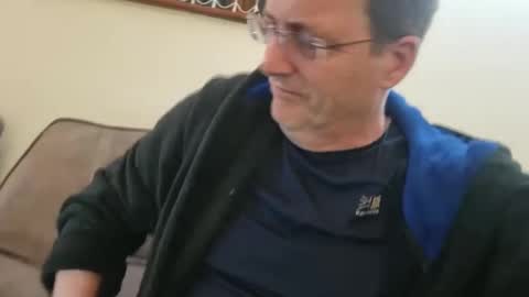 johnathan_stuart33 online show from May 10, 2026, 10:59 pm