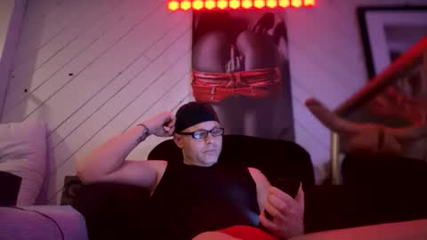 bisexual King  online show from January 13, 2026, 6:29 am