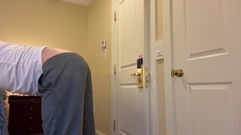 J online show from December 22, 2024, 7:42 pm