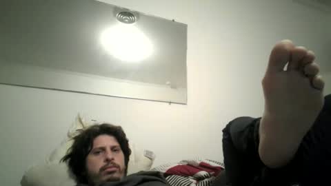 Snapshot of johnjohn90909 chatting on October 17, 2025, 2:15 am johnjohn online show from October 17, 2025, 2:15 am