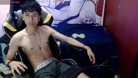 Snapshot of johnny_cagee chatting on December 12, 2024, 10:02 am johnny_cagee online show from December 12, 2024, 10:02 am