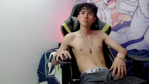Snapshot of johnny_cagee chatting on December 19, 2024, 6:56 am johnny_cagee online show from December 19, 2024, 6:56 am