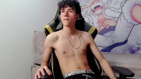 Snapshot of johnny_cagee chatting on January 6, 2025, 6:14 am johnny_cagee online show from January 6, 2025, 6:14 am