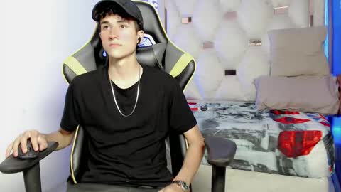 Snapshot of johnny_cagee chatting on September 21, 2025, 4:03 am johnny_cagee online show from September 21, 2025, 4:03 am
