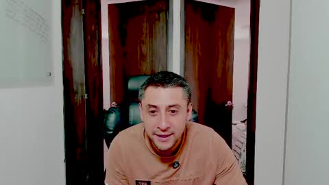 Johnny online show from April 5, 2026, 7:44 pm