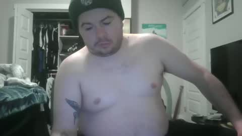 johnnyb1118 online show from February 4, 2025, 3:22 am