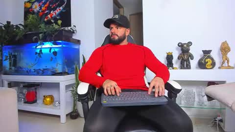 JOHNNY online show from January 6, 2026, 11:40 pm