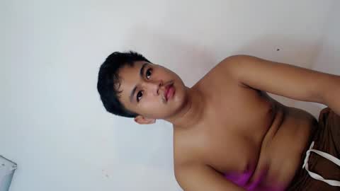 johnrico30 online show from November 1, 2025, 8:05 am