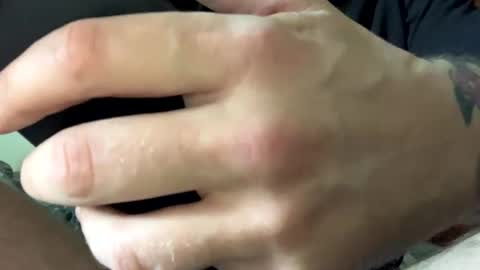 Snapshot of johnson080607 chatting on March 5, 2026, 8:43 am Mark online show from March 5, 2026, 8:43 am