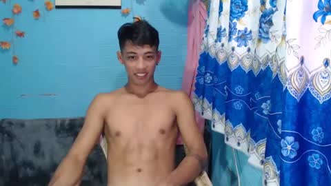 Snapshot of johnydestroyer chatting on February 4, 2025, 11:27 am johnydestroyer online show from February 4, 2025, 11:27 am