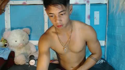 Snapshot of johnydestroyer chatting on October 19, 2025, 9:59 pm johnydestroyer online show from October 19, 2025, 9:59 pm