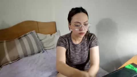 SasaHara online show from November 2, 2025, 2:58 am