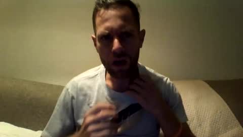 jojo19844 online show from September 30, 2025, 5:07 pm