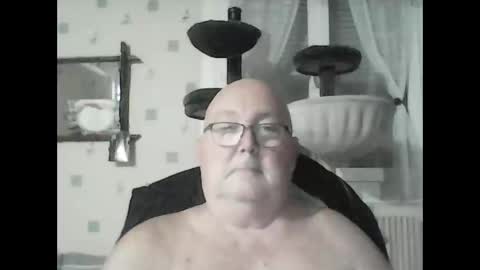 jojo60000529566 online show from December 3, 2024, 1:41 am