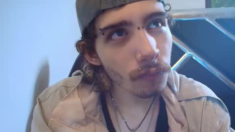 jojobraando online show from May 1, 2026, 8:13 pm