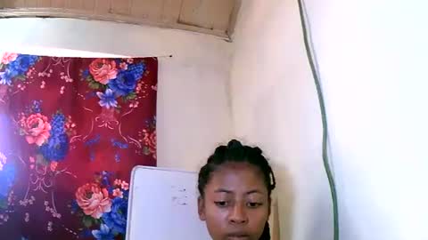 joliekah27 online show from January 24, 2025, 11:15 am