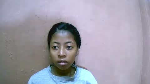 joliekah27 online show from January 29, 2025, 2:30 am