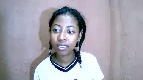 joliekah27 online show from January 29, 2025, 7:00 pm