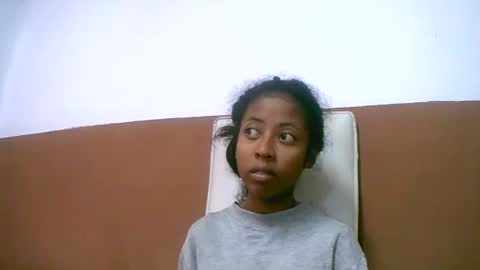 joliekah27 online show from February 6, 2025, 3:48 am