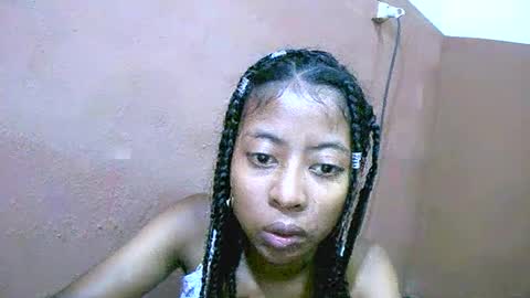 joliekah27 online show from February 28, 2025, 11:36 am