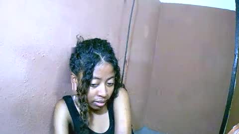 joliekah27 online show from March 2, 2025, 7:02 pm