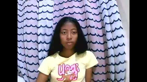 joliekah27 online show from September 16, 2025, 7:04 pm