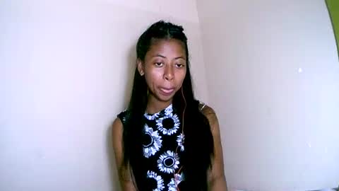 joliekah27 online show from September 19, 2025, 9:26 pm