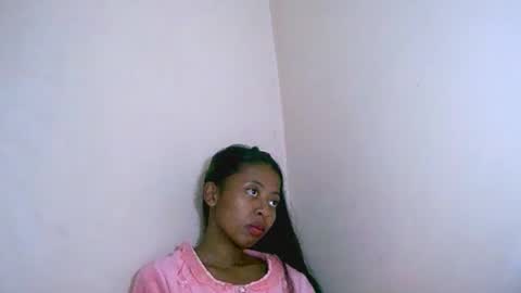 joliekah27 online show from November 11, 2025, 5:24 pm