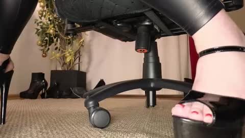 MISTRESS Jolie online show from January 14, 2026, 12:33 pm