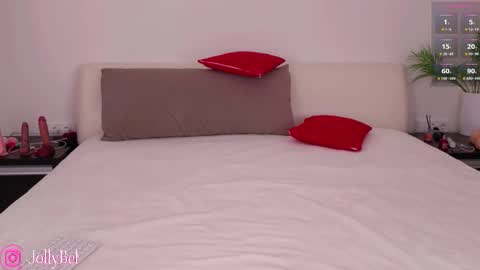 Belle online show from October 5, 2025, 1:15 am