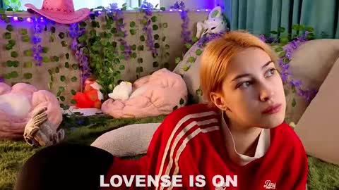 Viola online show from February 9, 2026, 11:36 am