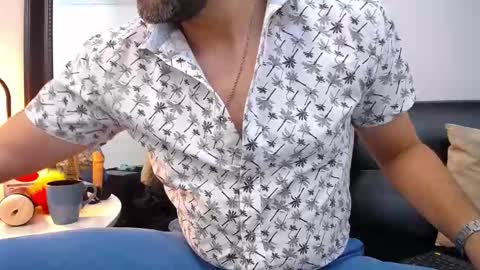  JONAS BEARD  online show from March 11, 2025, 7:47 pm