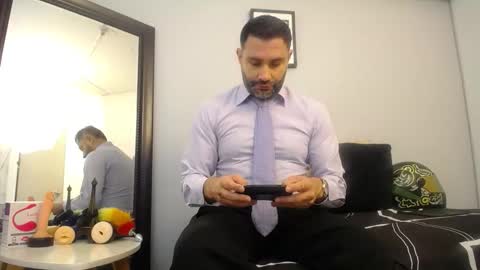  JONAS BEARD  online show from November 25, 2025, 3:23 pm