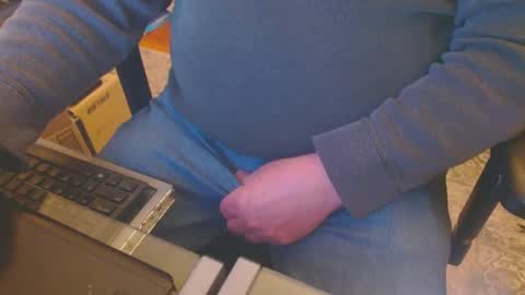 Snapshot of joncpics chatting on March 1, 2025, 1:00 am joncpics online show from March 1, 2025, 1:00 am