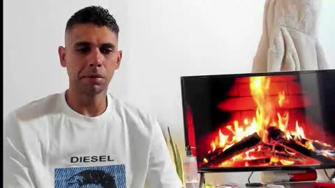 Snapshot of jonesjoness15 chatting on November 2, 2025, 12:02 am jonesjoness15 online show from November 2, 2025, 12:02 am