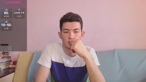 jonhy_merlin online show from December 17, 2024, 9:28 am