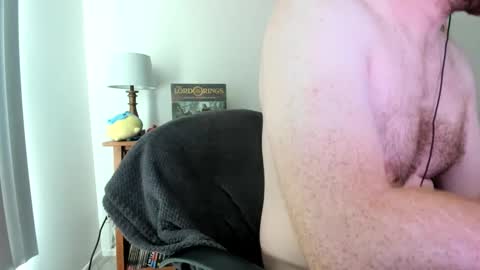 Snapshot of jonnlulz chatting on December 27, 2024, 7:14 pm Jon online show from December 27, 2024, 7:14 pm