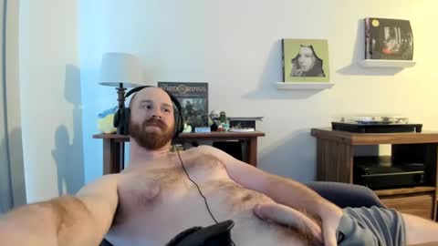 Snapshot of jonnlulz chatting on January 21, 2025, 12:25 am Jon online show from January 21, 2025, 12:25 am