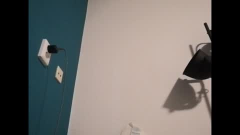 J online show from September 23, 2025, 11:19 pm