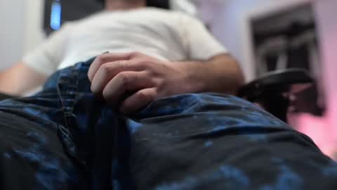 Jonny online show from November 4, 2025, 2:16 pm