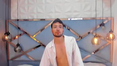 JonnyGreey online show from November 22, 2025, 7:24 pm