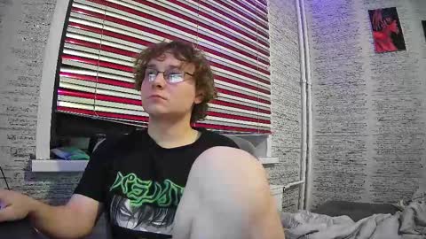 Snapshot of jonnymyloka chatting on December 28, 2024, 10:55 pm JONNY online show from December 28, 2024, 10:55 pm