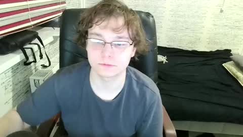 Snapshot of jonnymyloka chatting on April 11, 2026, 5:28 pm JONNY online show from April 11, 2026, 5:28 pm