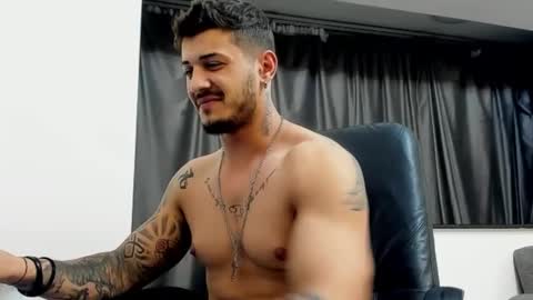 jonnyporn1 online show from January 6, 2025, 5:06 pm